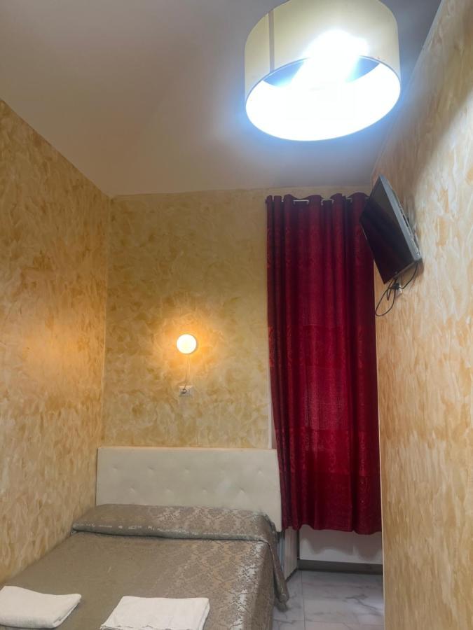 Отель Termini Golden House Рим Экстерьер фото