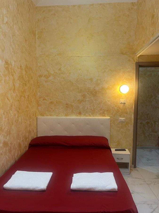 Отель Termini Golden House Рим Экстерьер фото