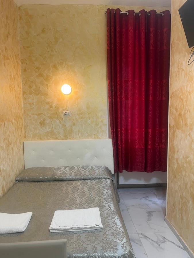 Отель Termini Golden House Рим Экстерьер фото